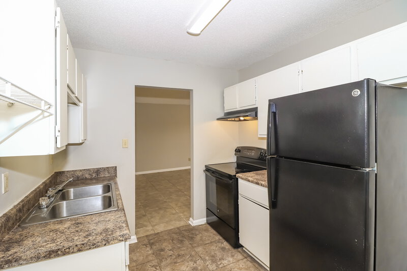 1,490/Mo, 4430 Cedar Bark Cove S Memphis, TN 38128 Kitchen View