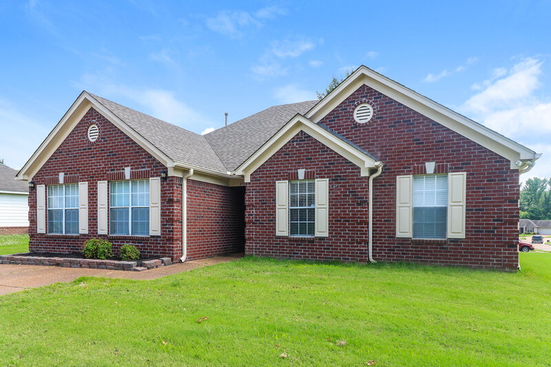 1,560/Mo, 4593 Sun Ridge Dr Memphis, TN 38128 Front View
