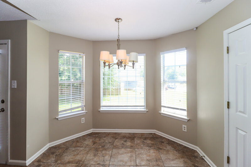 1,560/Mo, 4593 Sun Ridge Dr Memphis, TN 38128 Dining Room View