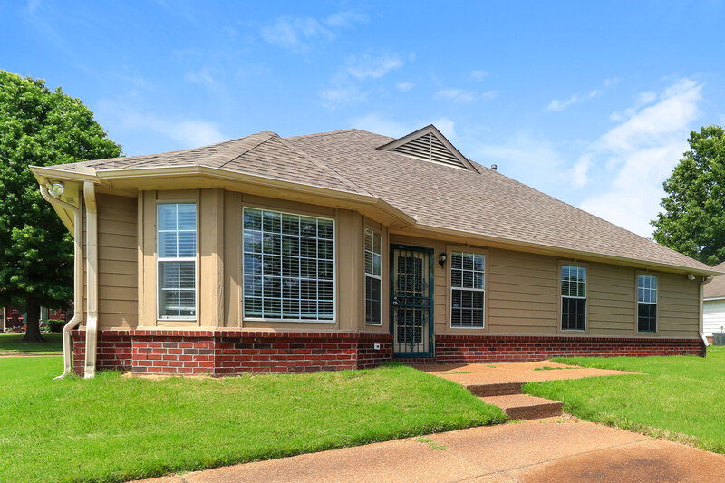 1,560/Mo, 4593 Sun Ridge Dr Memphis, TN 38128 Rear View 2