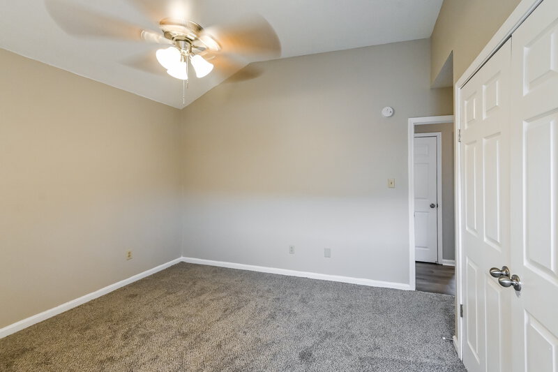 1,595/Mo, 4452 Cedar Bark Cove S Memphis, TN 38128 Main Bedroom View