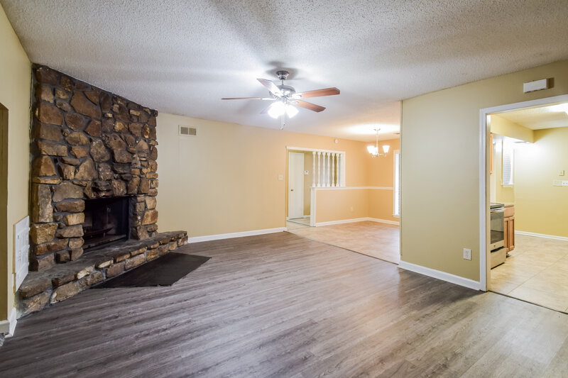 1,890/Mo, 2176 Woodfield Park Rd Memphis, TN 38134 Misc View 3