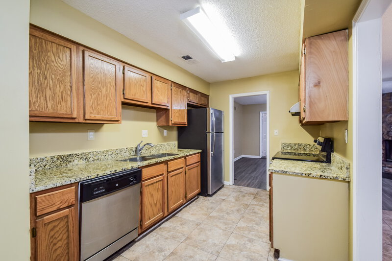 1,890/Mo, 2176 Woodfield Park Rd Memphis, TN 38134 Misc View 5