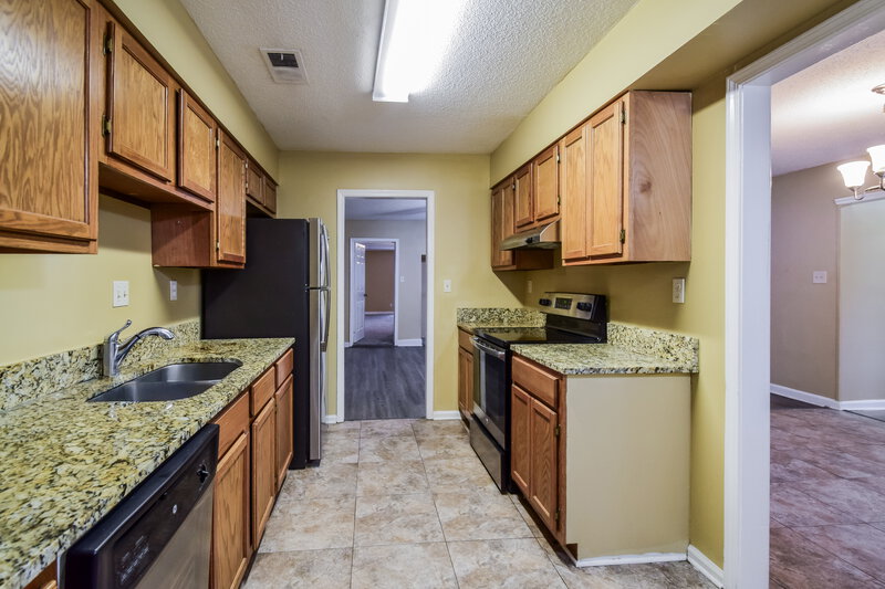 1,890/Mo, 2176 Woodfield Park Rd Memphis, TN 38134 Misc View 6