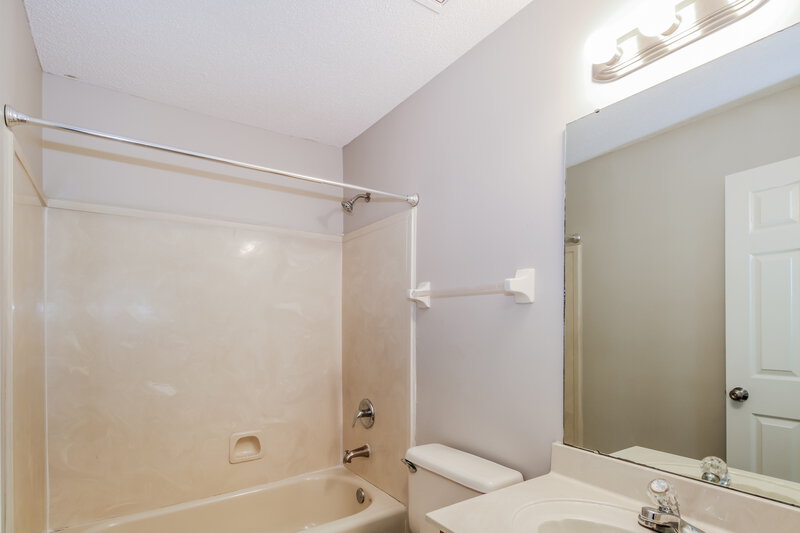 1,895/Mo, 2362 Oak Springs Dr Cordova, TN 38016 Bathroom View