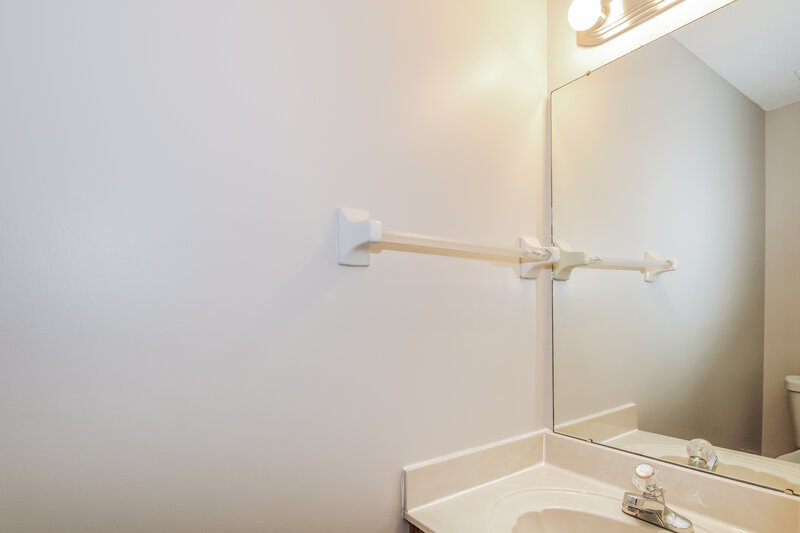 1,895/Mo, 2362 Oak Springs Dr Cordova, TN 38016 Bathroom View 2