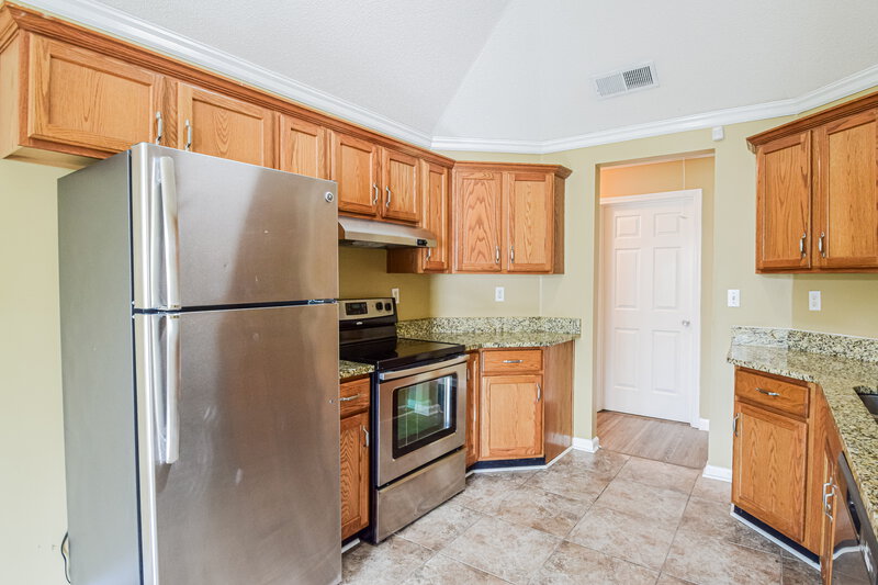 1,925/Mo, 430 N Ericson Rd Cordova, TN 38018 Kitchen View