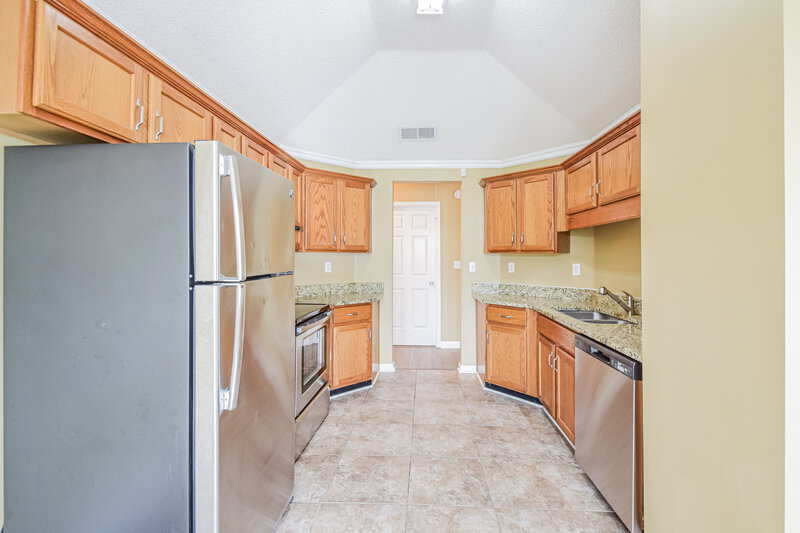 1,925/Mo, 430 N Ericson Rd Cordova, TN 38018 Kitchen View 2