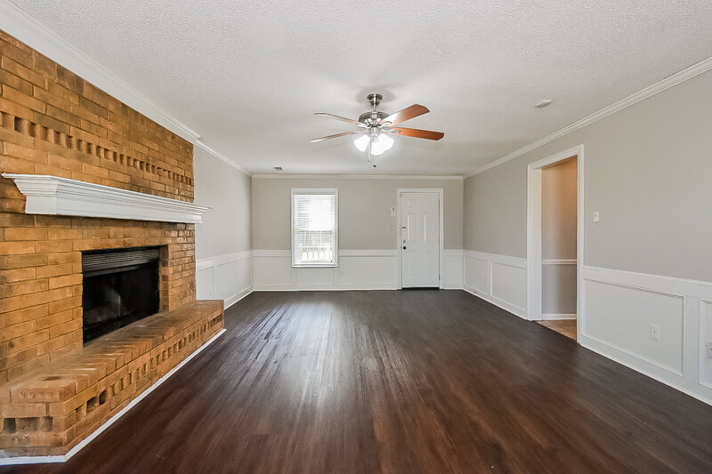 3,780/Mo, 7363 Richmond Rd Memphis, TN 38125 Living Room View
