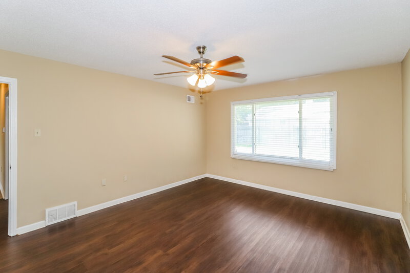 1,695/Mo, 7914 Terry Franklin Dr Bartlett, TN 38133 Main Bedroom View 2