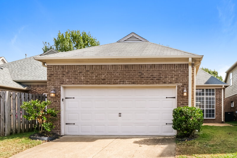 1,600/Mo, 1547 Wynne Grove Dr Cordova, TN 38016 Rear View