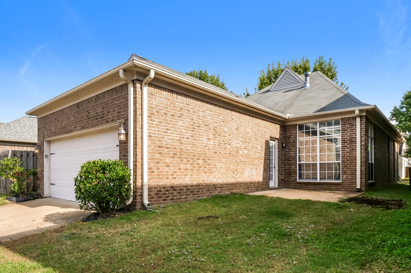 1,600/Mo, 1547 Wynne Grove Dr Cordova, TN 38016 Rear View 2