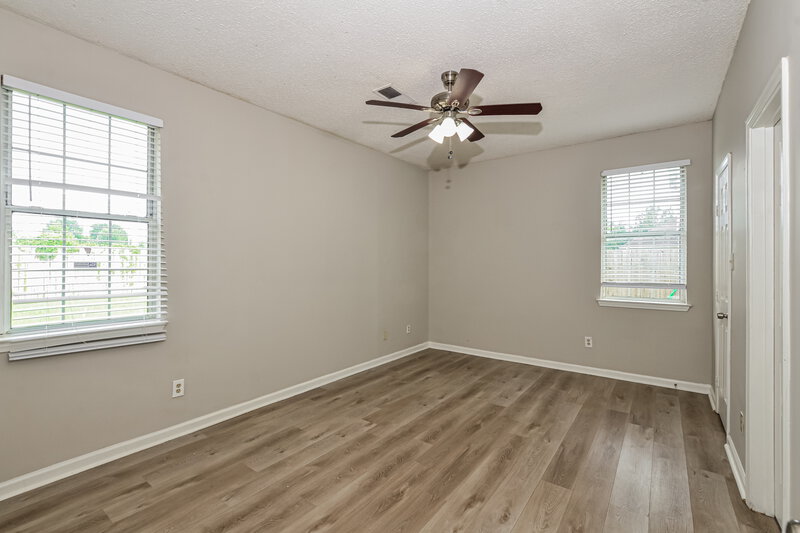 1,550/Mo, 3918 Autumn Harvest Ln Memphis, TN 38125 Main Bedroom View 2