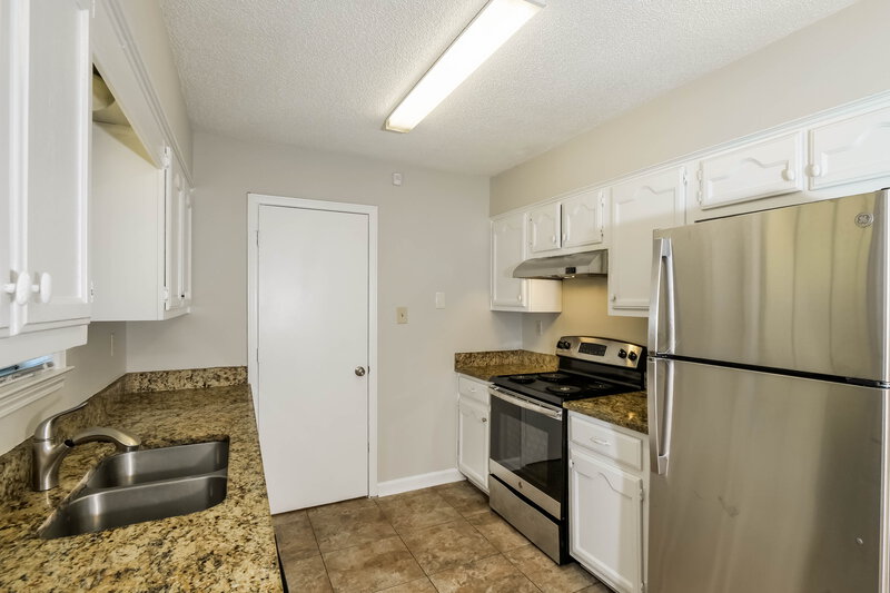 1,385/Mo, 4805 Gadwall Dr W Memphis, TN 38141 Kitchen View