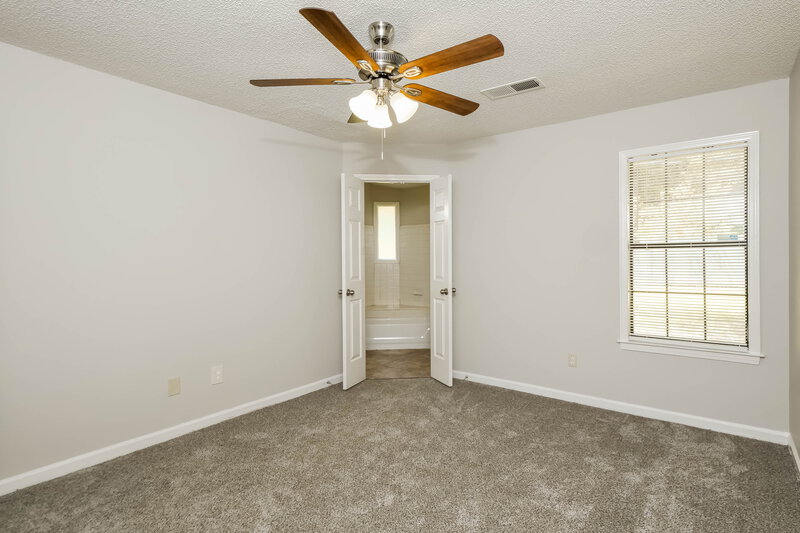1,385/Mo, 4805 Gadwall Dr W Memphis, TN 38141 Main Bedroom View 2