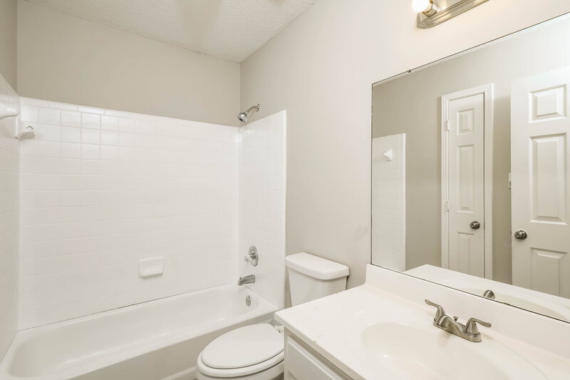 1,385/Mo, 4805 Gadwall Dr W Memphis, TN 38141 Bathroom View