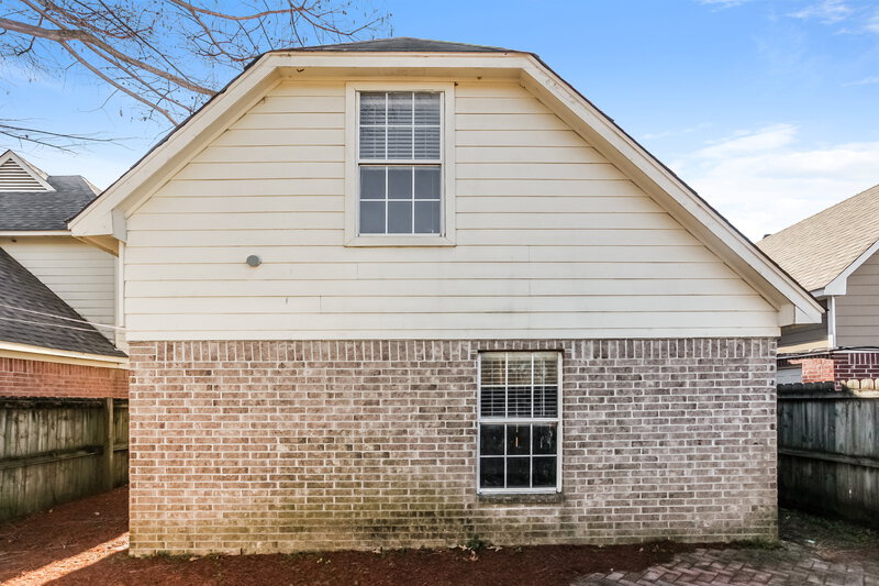 1,575/Mo, 7182 Charlton Way Cordova, TN 38018 Rear View