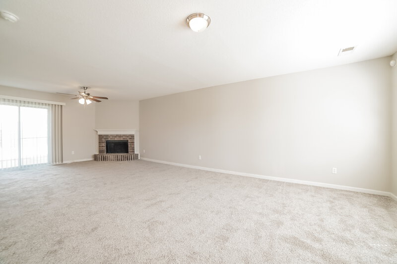 1,980/Mo, 10038 Chariden Dr Cordova, TN 38016 Living Room View