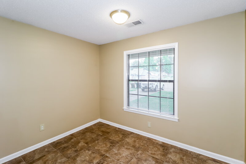 1,690/Mo, 5711 Redford Ave Memphis, TN 38135 Dining Room View