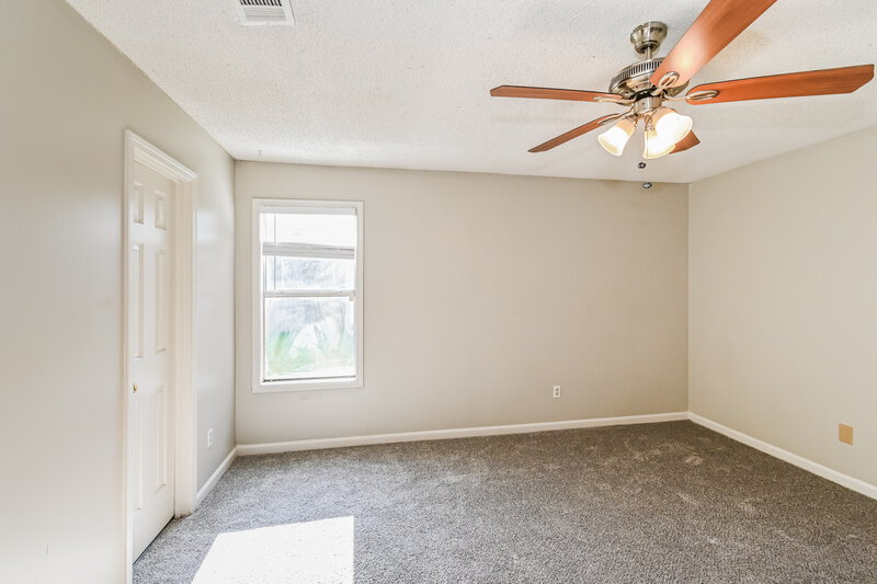 1,720/Mo, 4864 Barkshire Dr Memphis, TN 38141 Main Bedroom View