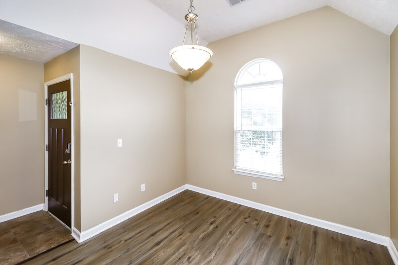 1,890/Mo, 1402 Leery Cove Cordova, TN 38016 Dining Room View 2