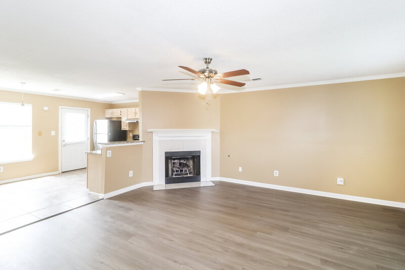 1,730/Mo, 8900 Fulton Cove Memphis, TN 38016 Living Room View 2