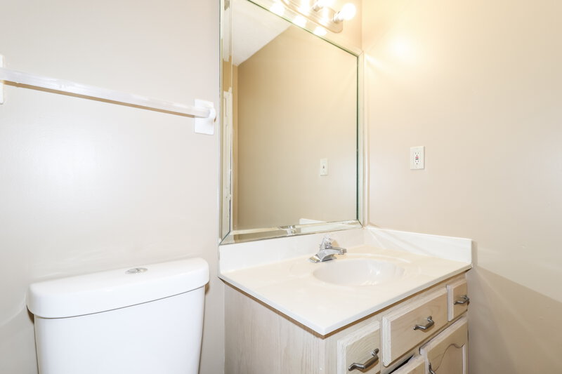 1,730/Mo, 8900 Fulton Cove Memphis, TN 38016 Bathroom View