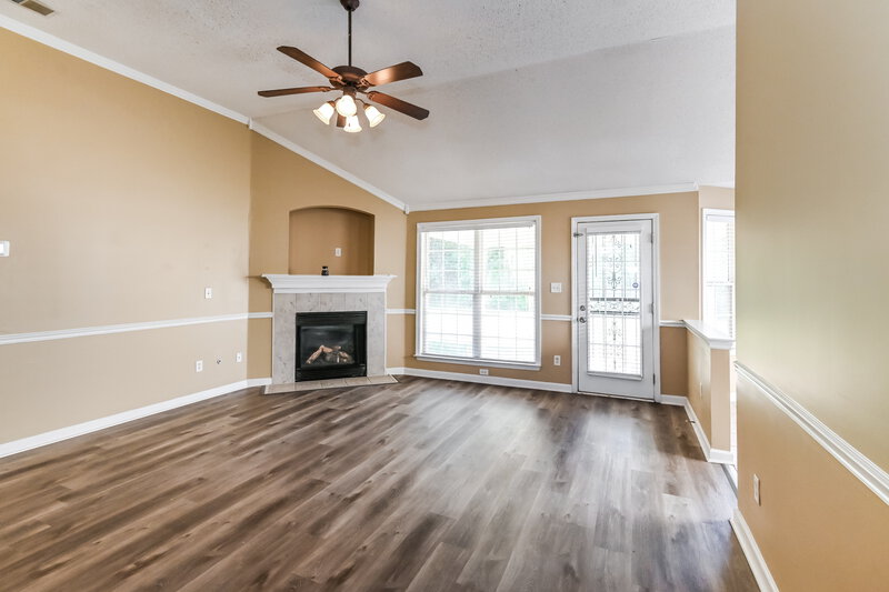 1,865/Mo, 10055 Bloomsbury Ave Cordova, TN 38016 Living Room View