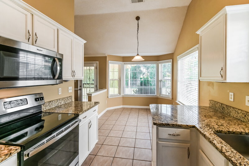 1,865/Mo, 10055 Bloomsbury Ave Cordova, TN 38016 Kitchen View