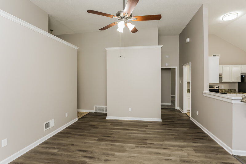 2,340/Mo, 2785 Van Leer Dr Memphis, TN 38133 Living Room View 2