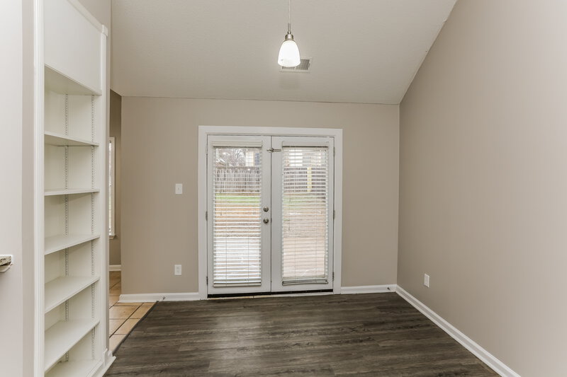 2,340/Mo, 2785 Van Leer Dr Memphis, TN 38133 Dining Room View
