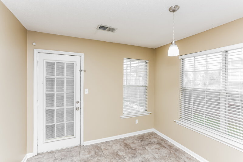 1,695/Mo, 2802 Maggie Woods Pl Arlington, TN 38002 Dining Room View