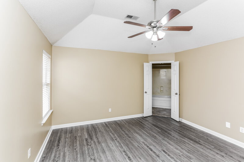 1,695/Mo, 2802 Maggie Woods Pl Arlington, TN 38002 Main Bedroom View 2