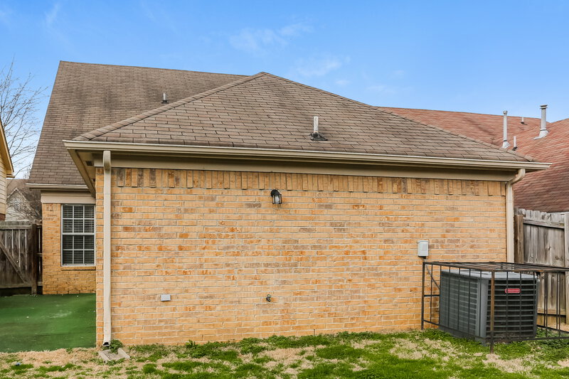 1,695/Mo, 2802 Maggie Woods Pl Arlington, TN 38002 Rear View