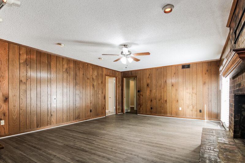 1,980/Mo, 2234 Webbing Dr Cordova, TN 38016 Living Room View 2