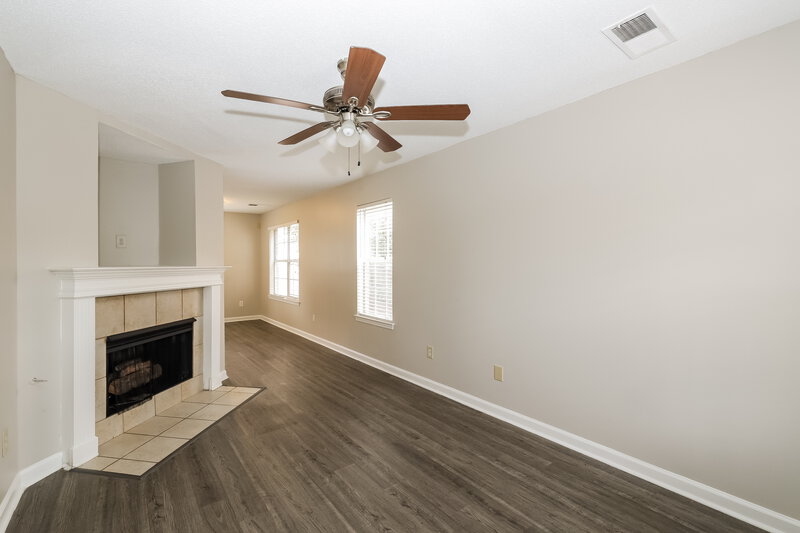 1,685/Mo, 1209 Calebs Ridge Dr Cordova, TN 38018 Living Room View