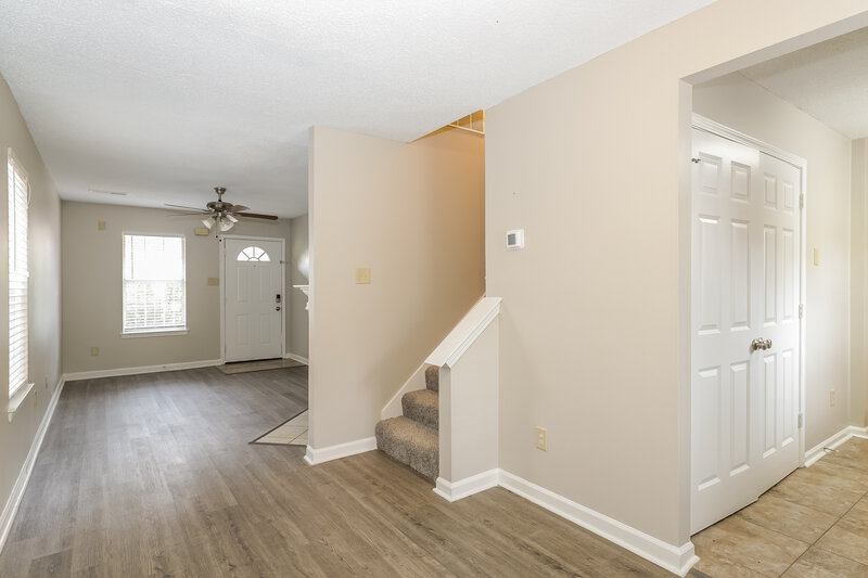 1,685/Mo, 1209 Calebs Ridge Dr Cordova, TN 38018 Dining Room View 2