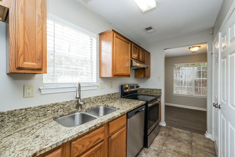 1,685/Mo, 1209 Calebs Ridge Dr Cordova, TN 38018 Kitchen View 2