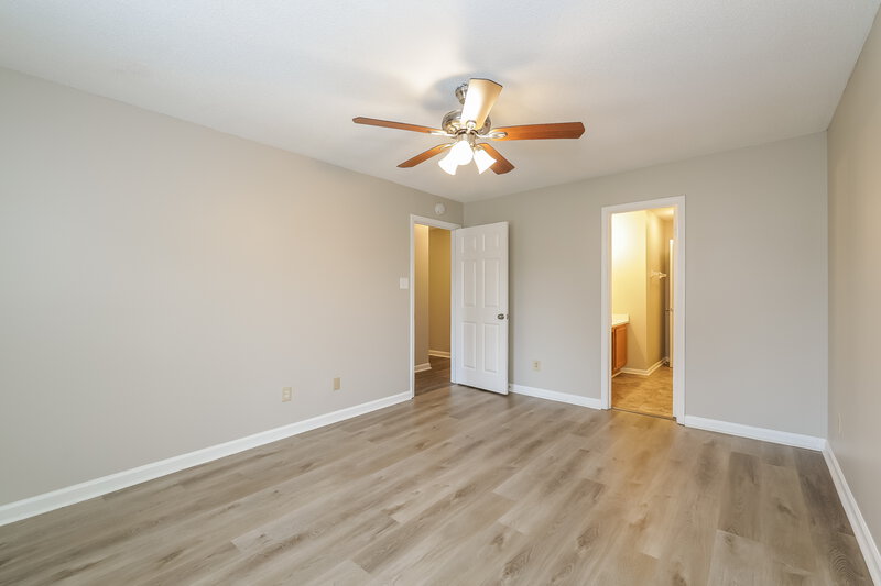 1,685/Mo, 1209 Calebs Ridge Dr Cordova, TN 38018 Main Bedroom View 2