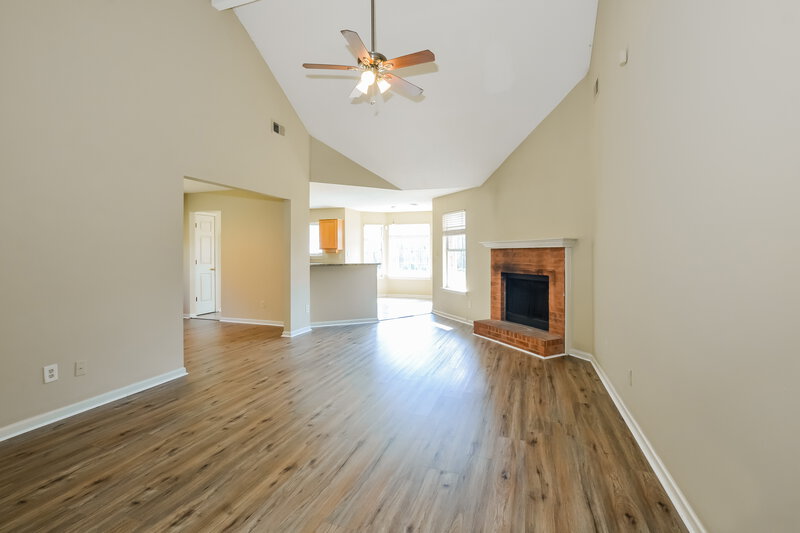 1,865/Mo, 6929 Country Walk Dr Cordova, TN 38018 Living Room View