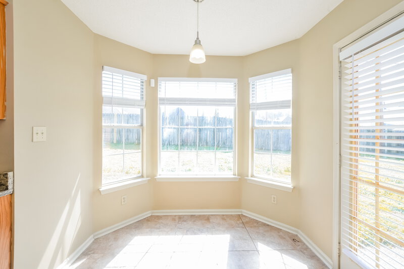 1,865/Mo, 6929 Country Walk Dr Cordova, TN 38018 Breakfast Nook View
