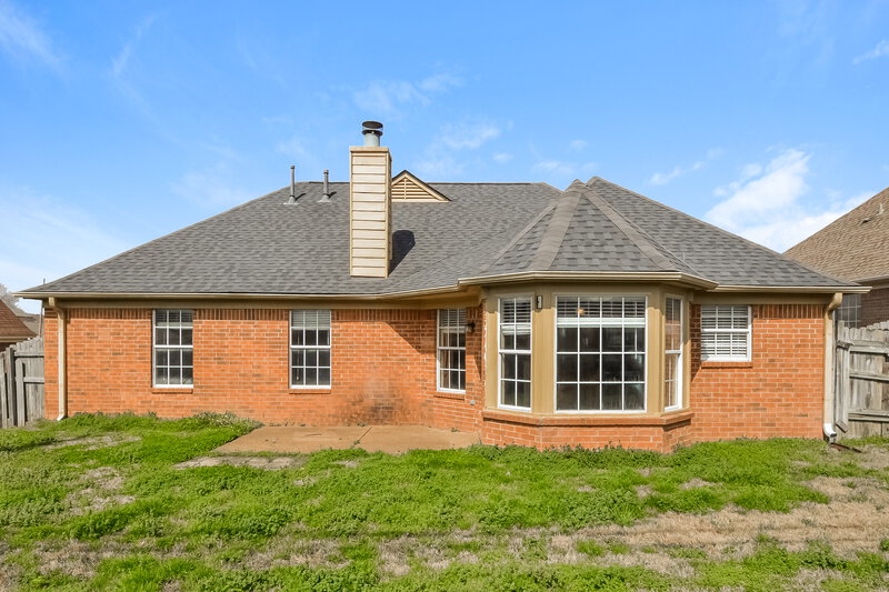 1,865/Mo, 6929 Country Walk Dr Cordova, TN 38018 Rear View