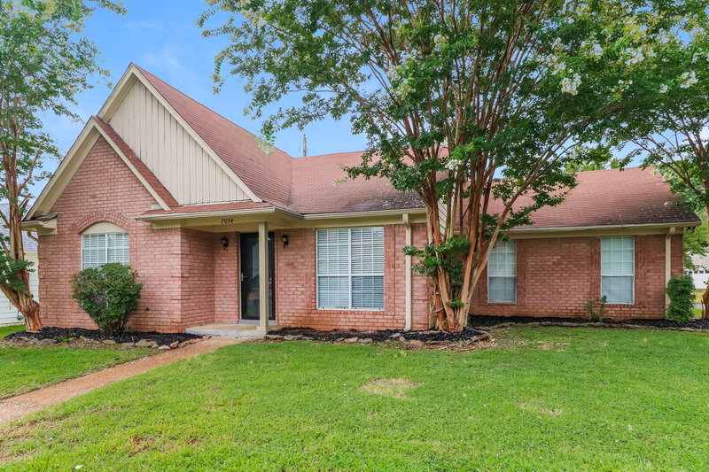 1,670/Mo, 7054 Brady Hill Dr Cordova, TN 38018 Front View