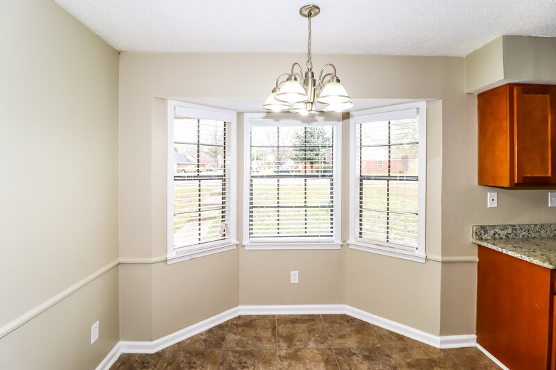 1,800/Mo, 4784 Ross Rd Memphis, TN 38141 Dining Room View