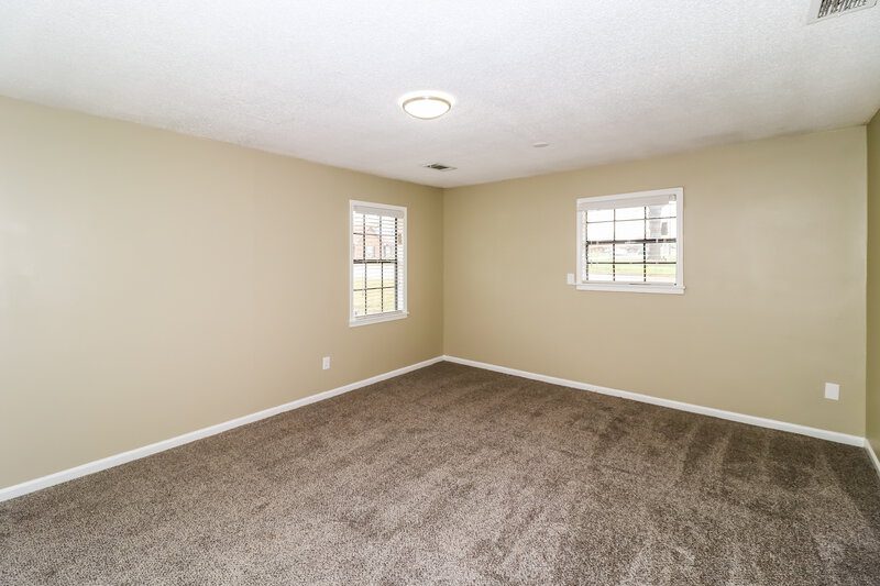 1,800/Mo, 4784 Ross Rd Memphis, TN 38141 Bedroom View 3