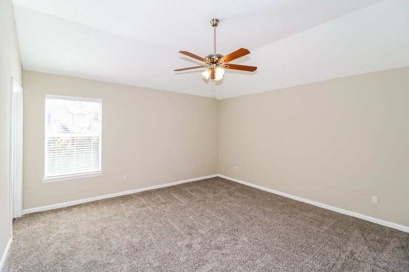 1,660/Mo, 5941 Wagon Hill Rd W Millington, TN 38053 Main Bedroom View
