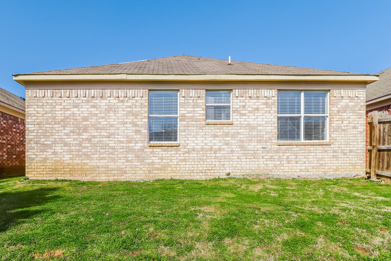 1,660/Mo, 5941 Wagon Hill Rd W Millington, TN 38053 Rear View 2