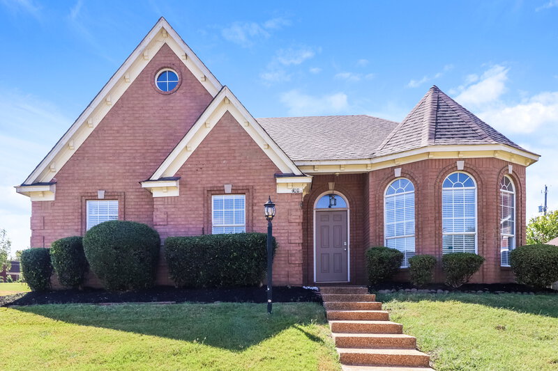 2,340/Mo, 4011 Chesapeake Way Memphis, TN 38125 External View