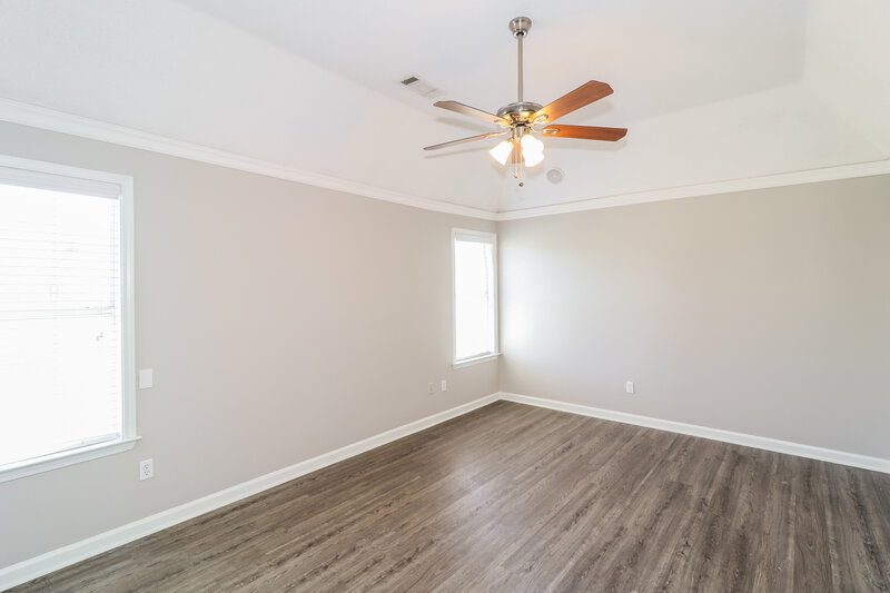 2,340/Mo, 4011 Chesapeake Way Memphis, TN 38125 Main Bedroom View