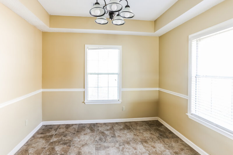1,980/Mo, 6281 Lake View Cove Bartlett, TN 38135 Dining Room View